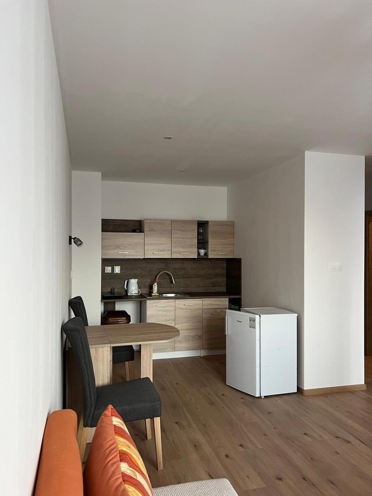 Apartman Troika Liptovský Hrádok Exteriör bild